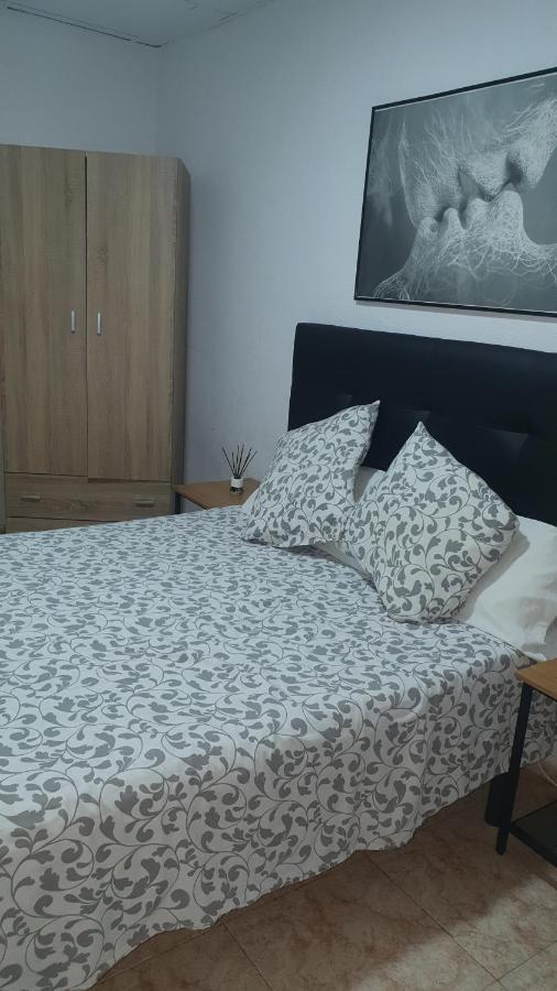 Hostal Sol Celeste Lloret de Mar Buitenkant foto