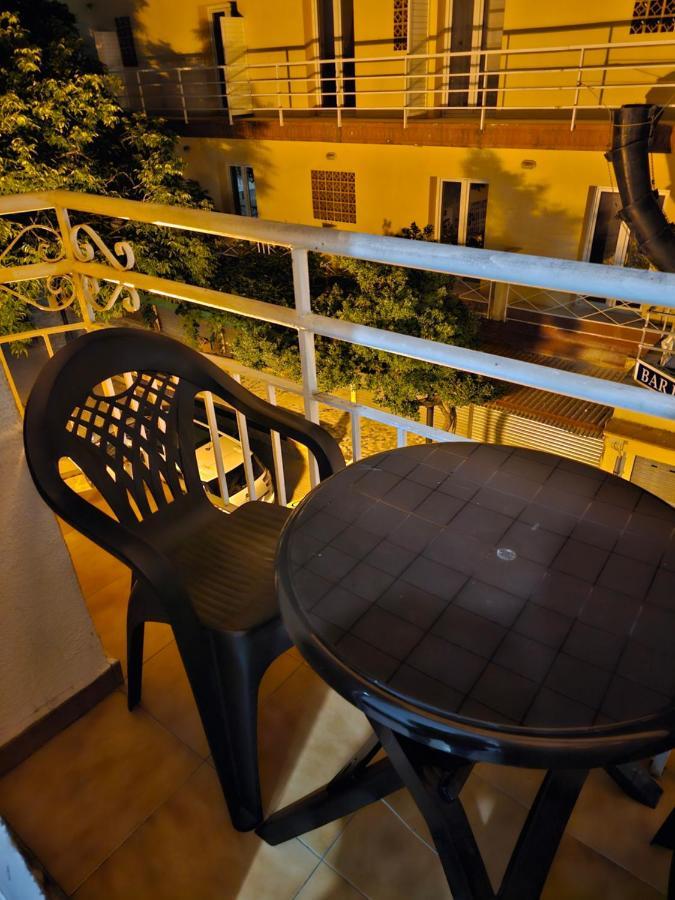 Hostal Sol Celeste Lloret de Mar Buitenkant foto