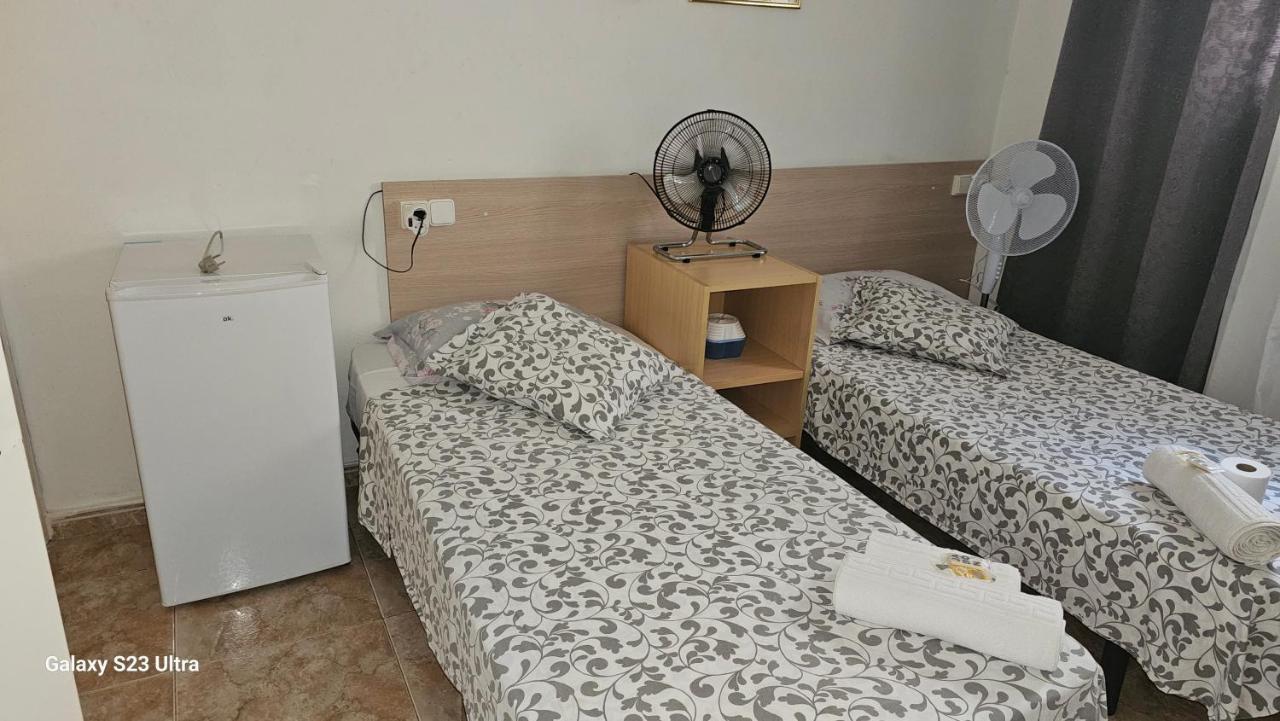 Hostal Sol Celeste Lloret de Mar Buitenkant foto