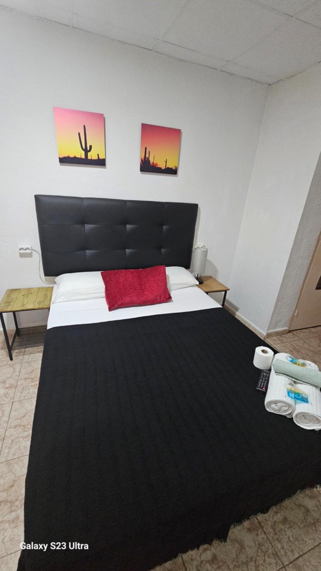 Hostal Sol Celeste Lloret de Mar Buitenkant foto