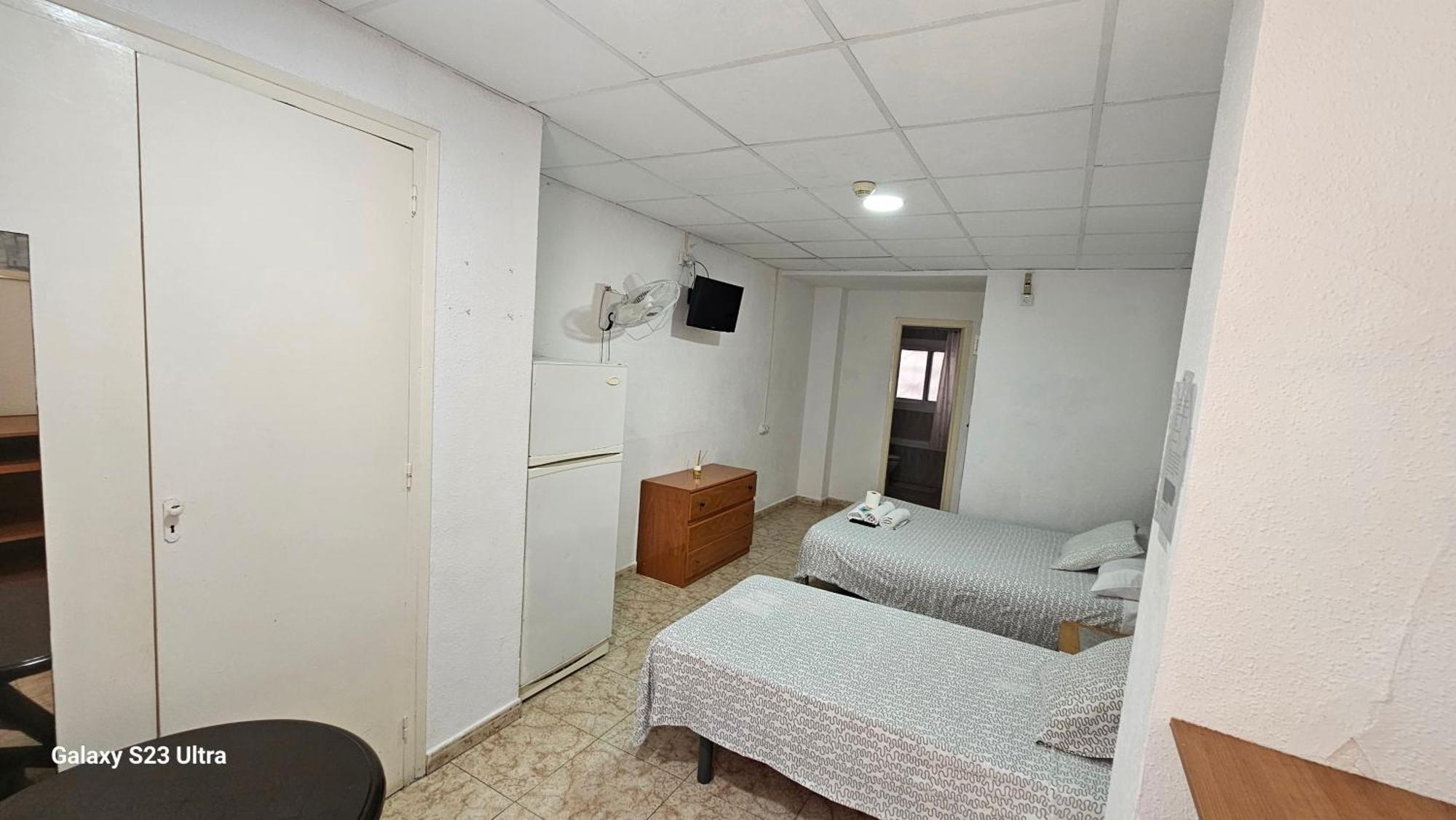 Hostal Sol Celeste Lloret de Mar Buitenkant foto